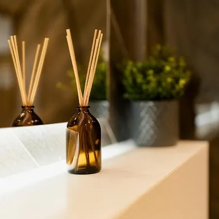 Lägenhet Nest Mirror *