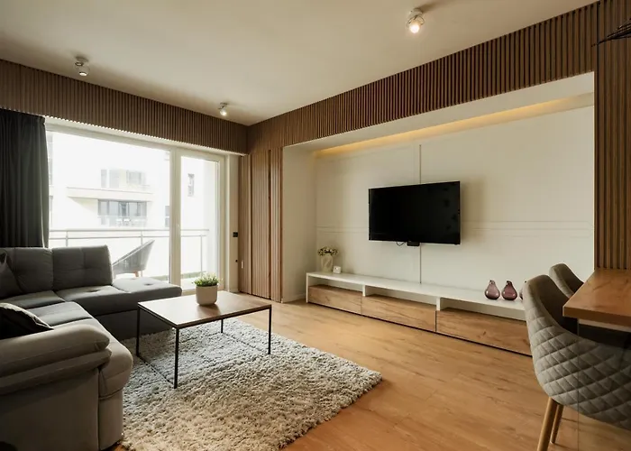 Nest Mirror * Cluj-Napoca