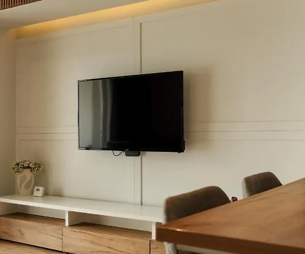 Lägenhet Nest Mirror