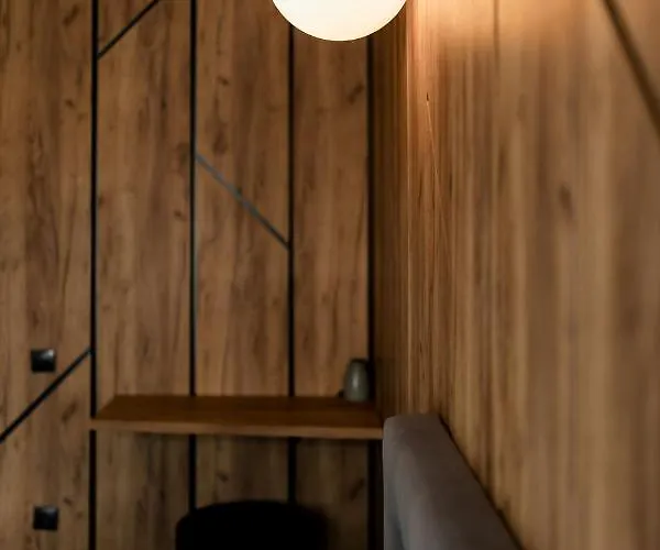 Lägenhet Nest Mirror