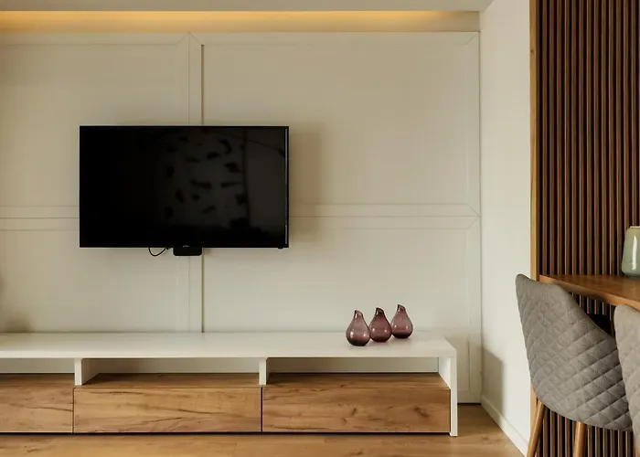 Nest Mirror Lägenhet