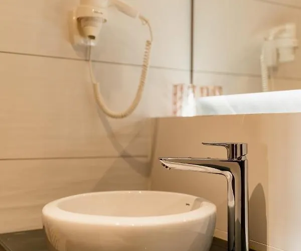 Nest Mirror * Cluj-Napoca