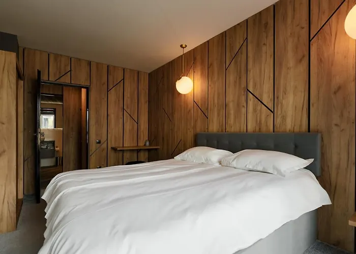 Lägenhet Nest Mirror *