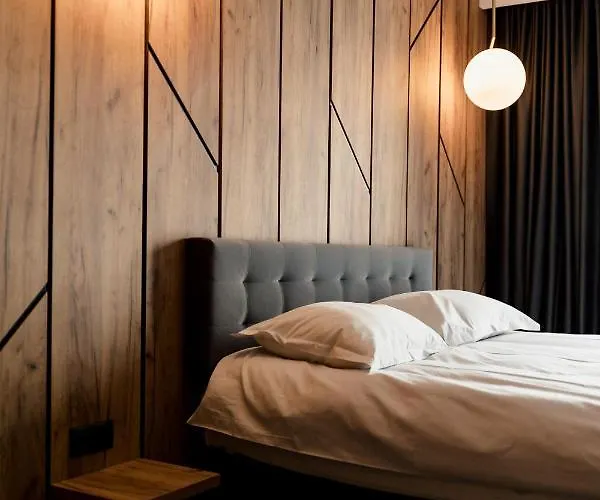 Nest Mirror * Cluj-Napoca